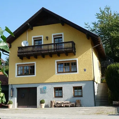 Gaestehaus Am Weinberg - Schlager * Prinzersdorf