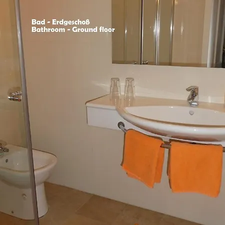 Апартаменты Gaestehaus Am Weinberg - Schlager *