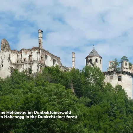 Gaestehaus Am Weinberg - Schlager